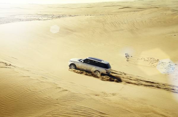 Photograph Simon Stock Range Rover Morocco on One Eyeland